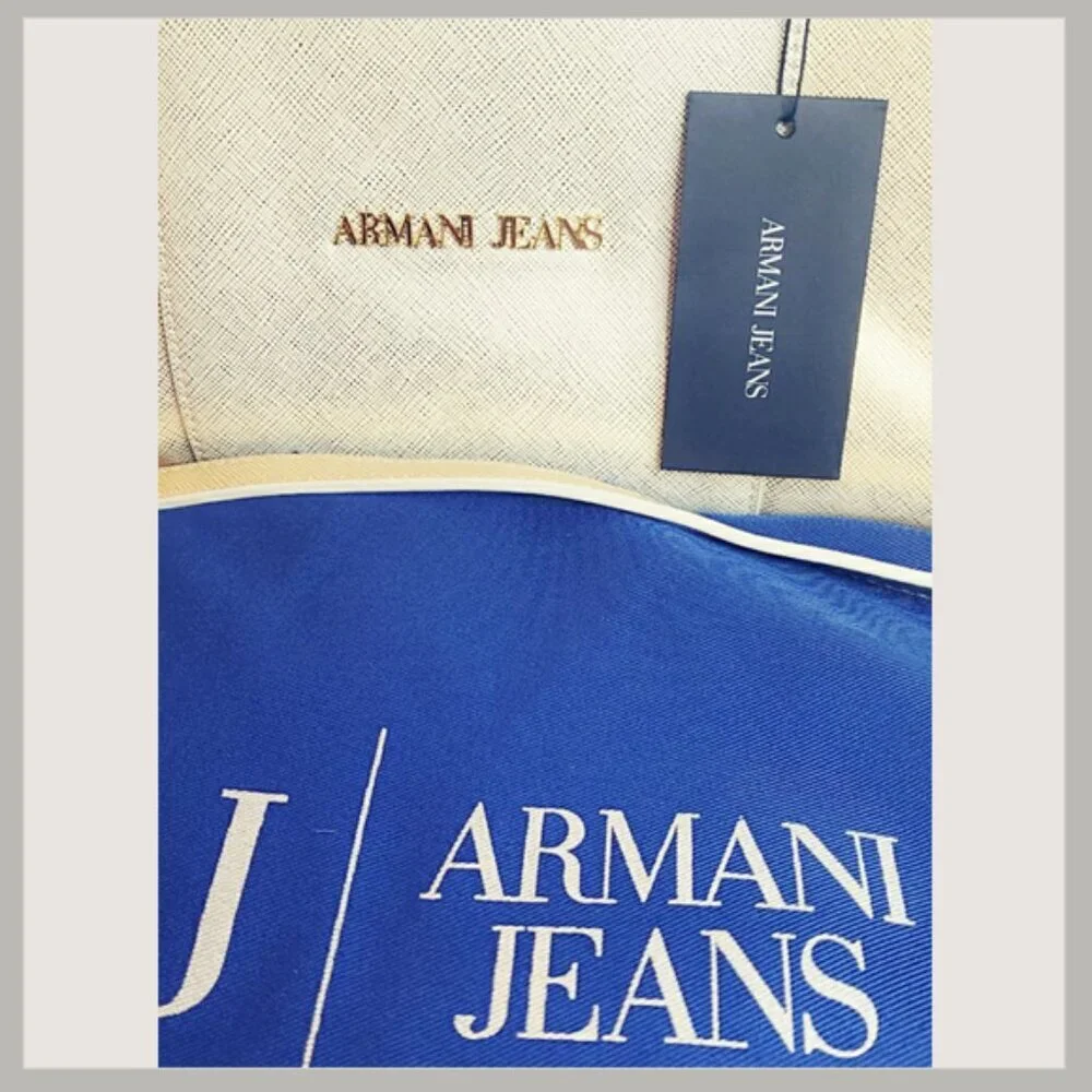 Armani Jeans Gold Tone Purse, Brand new, never used, Tags & Dust Bag - Picture 7 of 14
